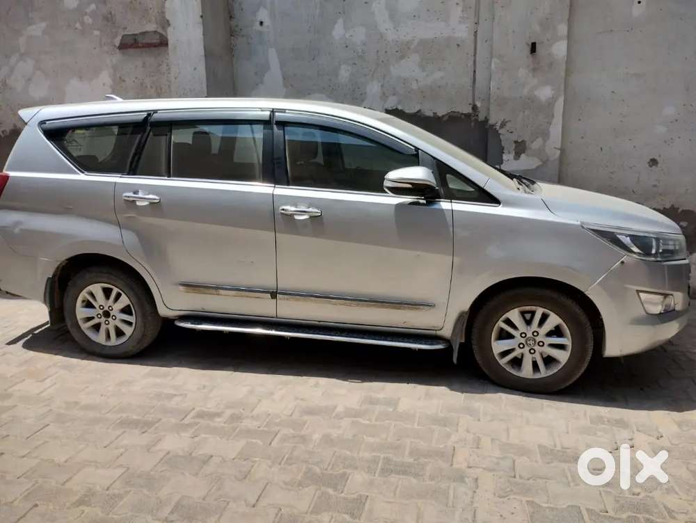 Toyota Innova Crysta 2017