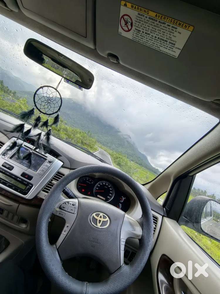 Toyota Innova Diesel 2014 Variant
