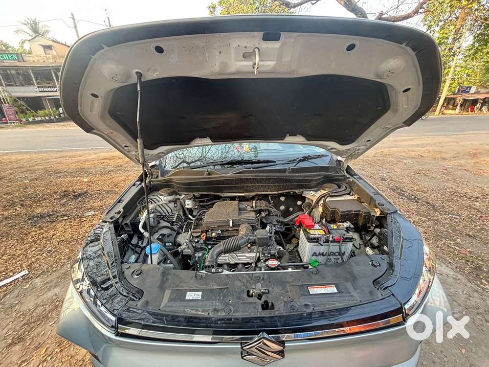 Maruti Suzuki Victoris Petrol 2025
