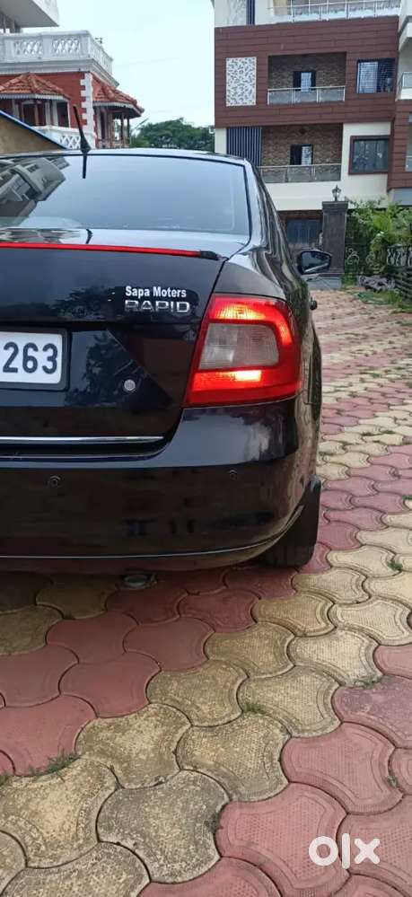 Skoda Rapid 2014 Diesel Well Maintained..all New Tyres Smooth Engine..