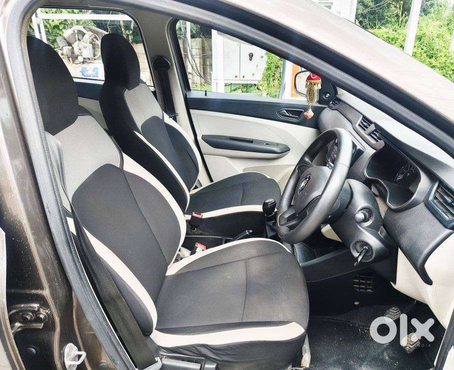 Renault Triber Rxl, 2022, Petrol