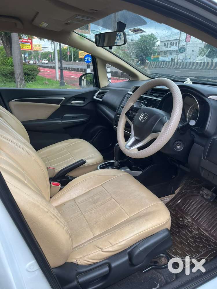 Honda Jazz V Automatic, 2016, Petrol