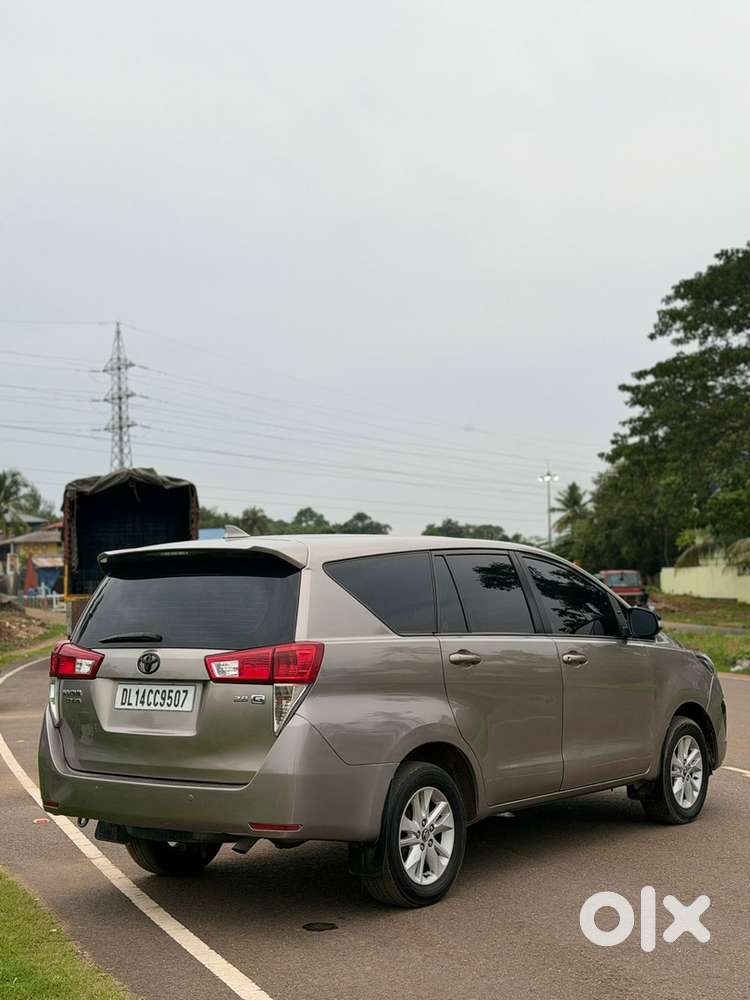 Toyota Innova Crysta 2016