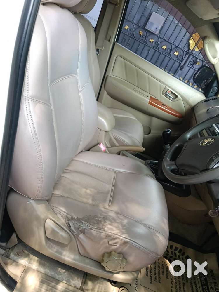 Toyota Fortuner 2011-2016 4x2 Manual, 2011, Diesel