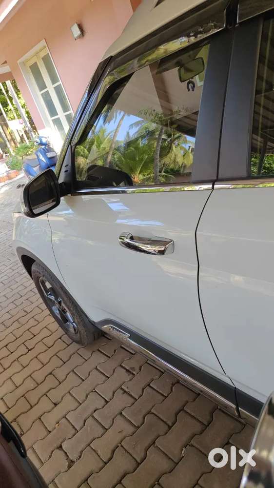 Hyundai Venue 2021 Petrol Well Maintained