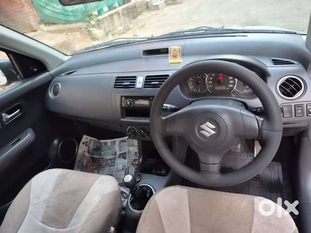 Maruti Suzuki Swift Vxi + Manual, 2009, Petrol