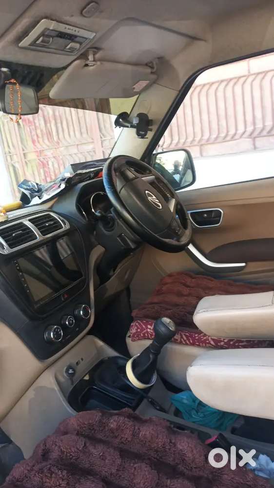 Mahindra Tuv 300 2018