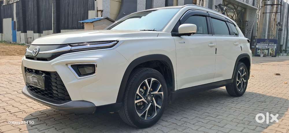 Toyota Urban Cruiser Hyryder 1.5 V Hybrid, 2024, Petrol