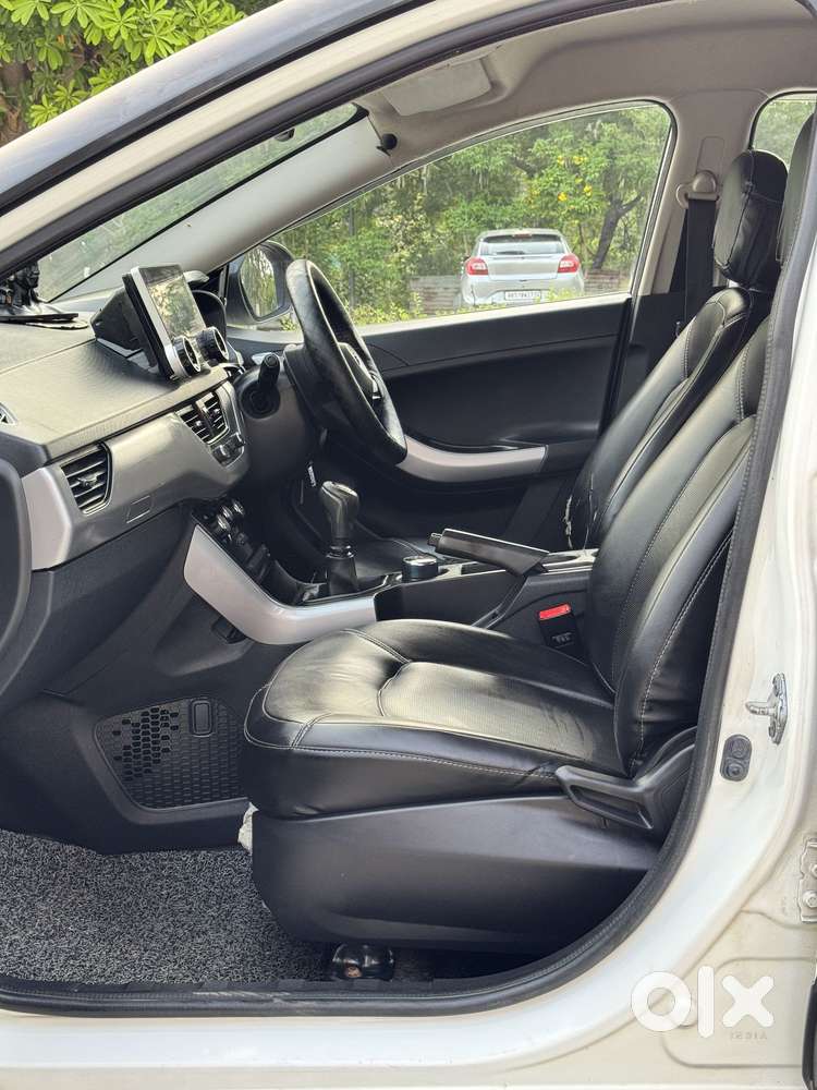 Tata Nexon 1.2 Revotron Xt, 2022, Petrol