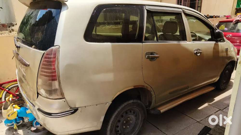 Toyota Innova 2006 Diesel 250000 Km Driven