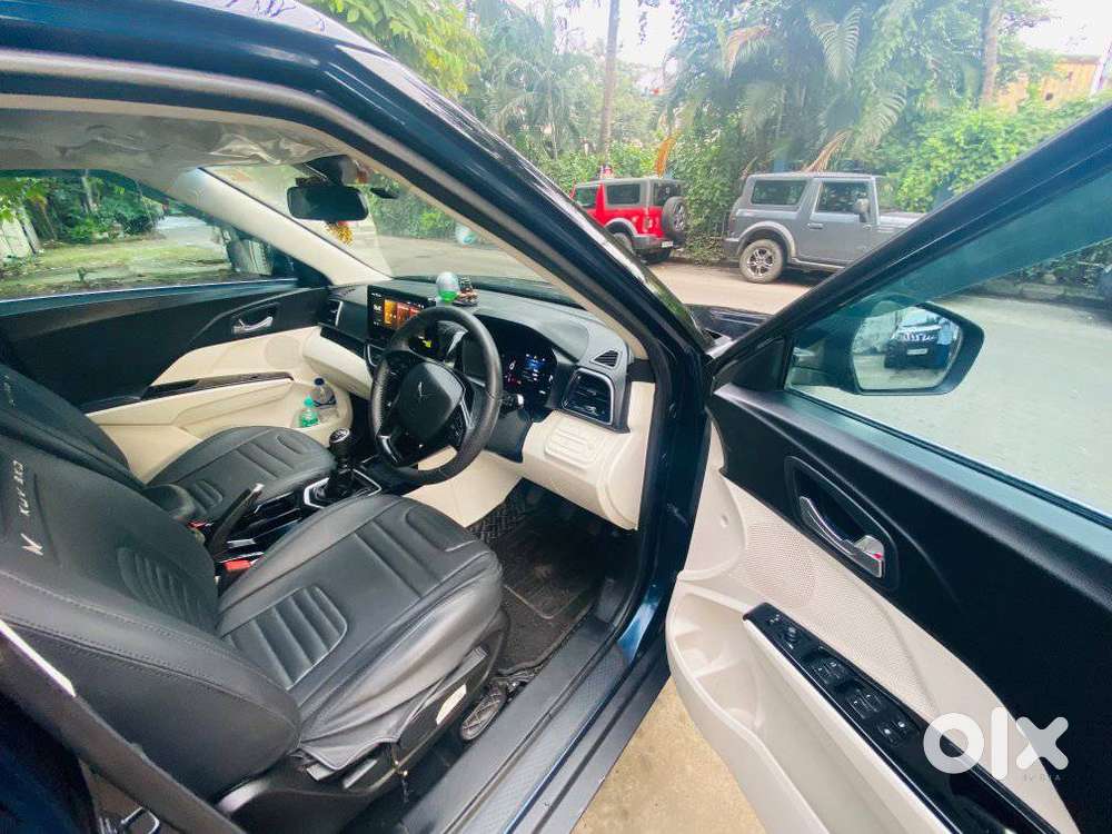 Mahindra Xuv 3xo Ax5 Ds Mt, 2025, Diesel