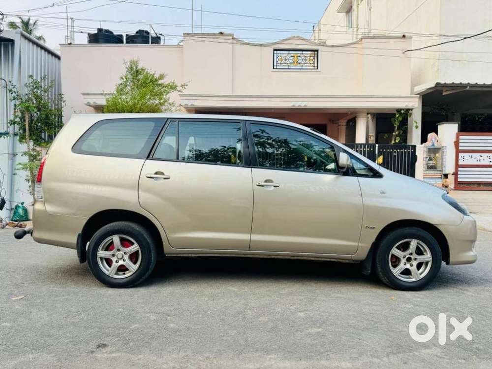 Toyota Innova 2.5 G (diesel) 8 Seater, 2010, Diesel