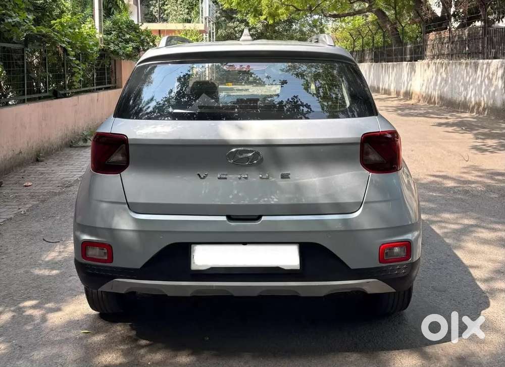 Hyundai Venue 1.2 S (o), 2022, Petrol