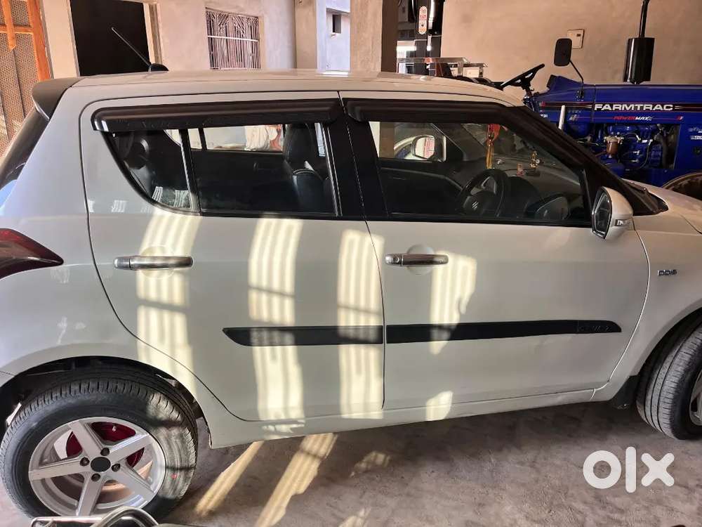 Maruti Suzuki Swift 2014 Top Modal