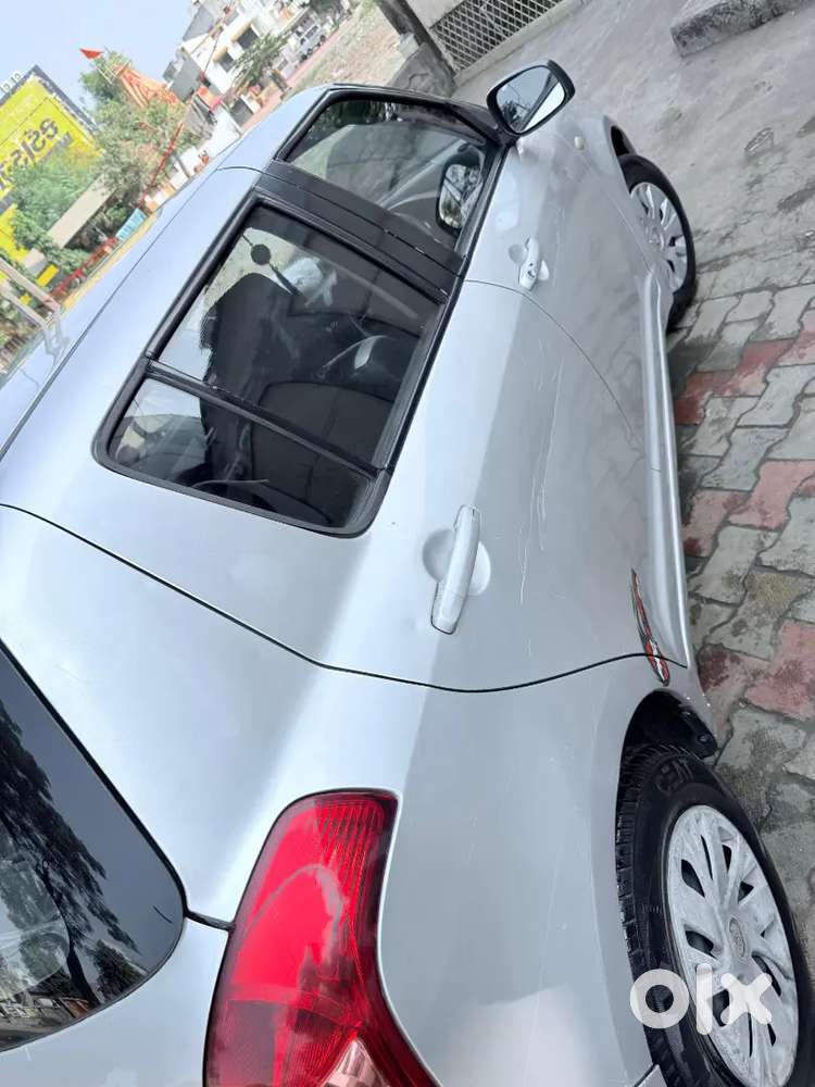 Maruti Suzuki Swift 2009 Petrol 120000 Km Driven