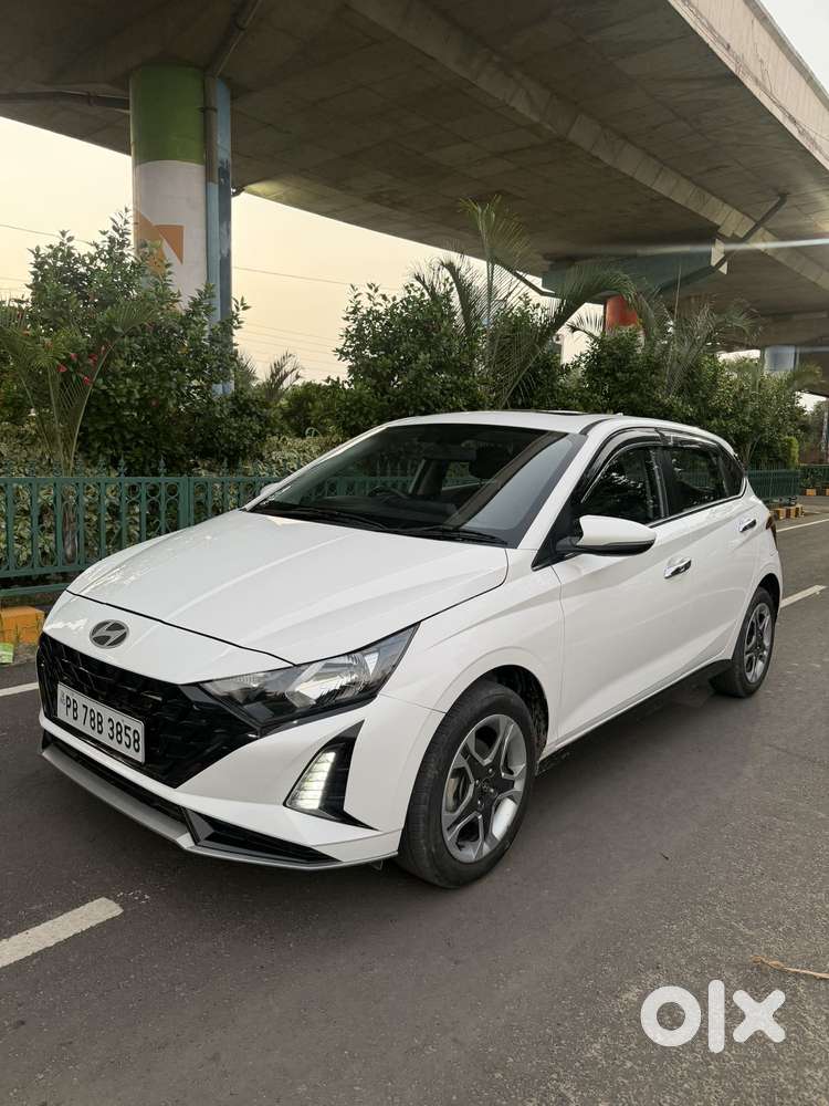 Hyundai New I20 1.5 Sportz Mt, 2025, Petrol