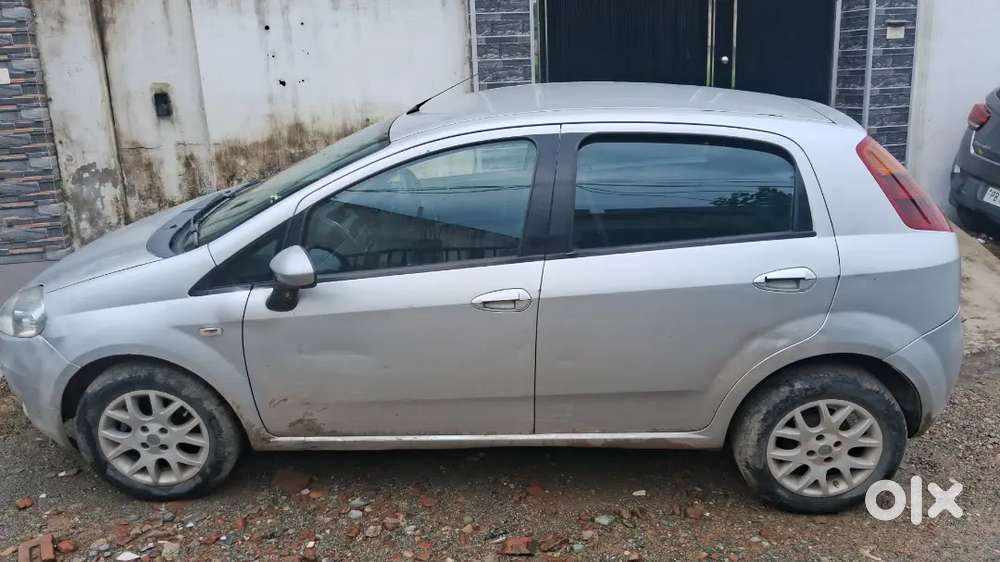 Fiat Grand Punto 2011 Diesel 120000 Km Driven