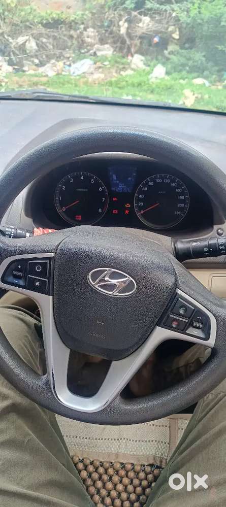 Hyundai Verna 2011- Petrol&cng