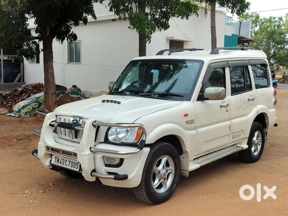 Mahindra Scorpio Classic 2010 Diesel 140000 Km Driven