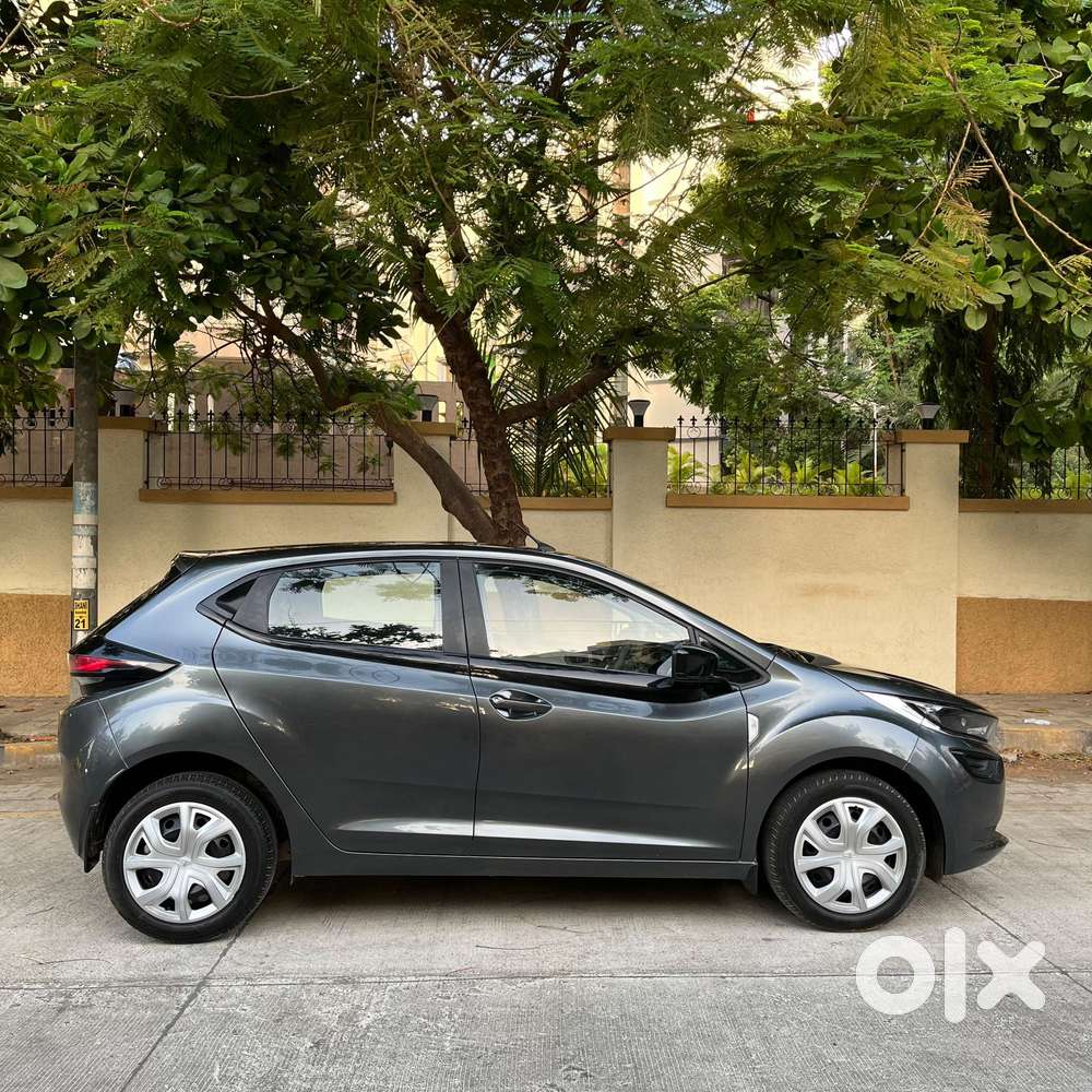 Tata Altroz 1.2 Xm Plus, 2022, Petrol