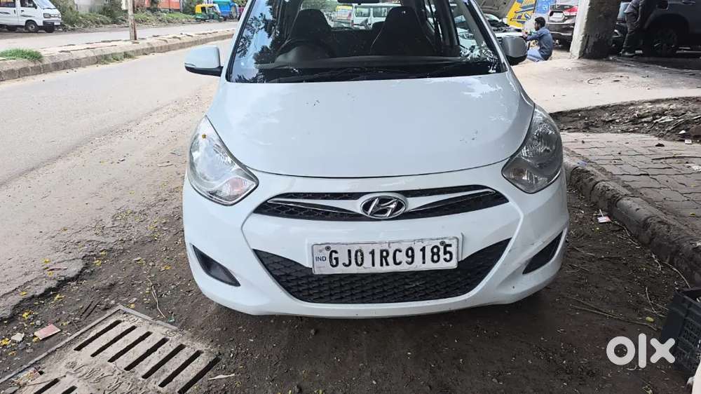 Hyundai I10 1.2 Sportz 2013