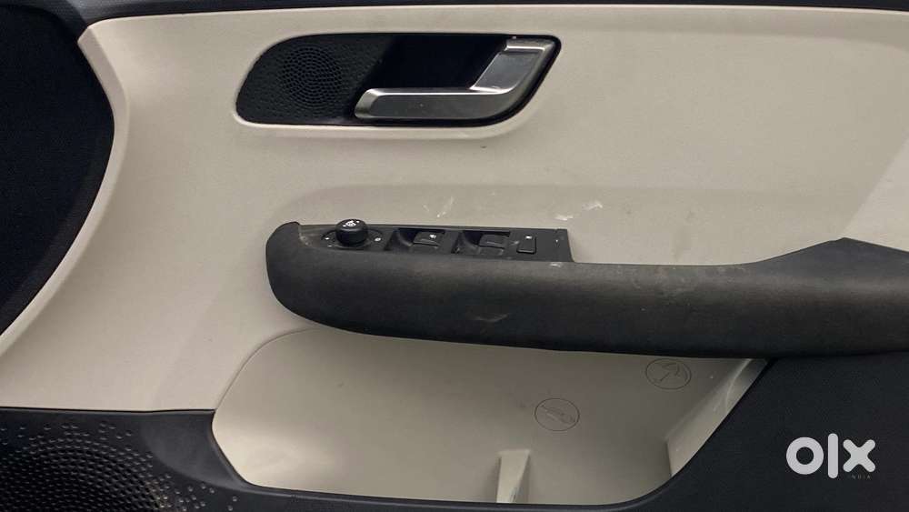 Tata Altroz Xz, 2022, Petrol