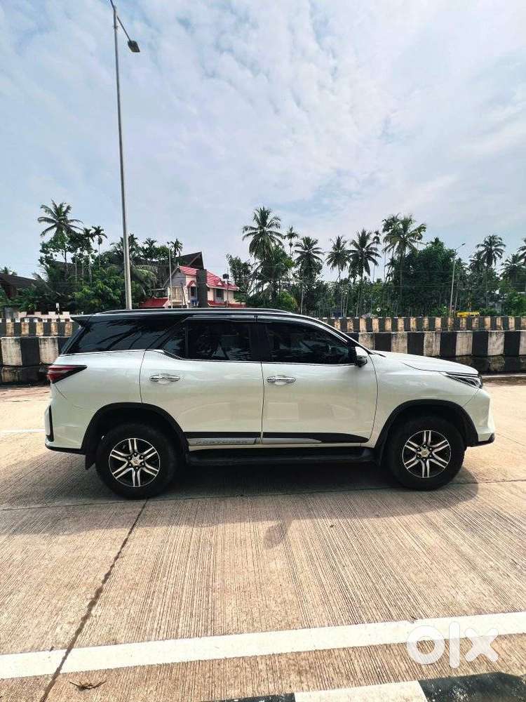 Toyota Fortuner Legender 4x2 At 2.8, 2022, Diesel