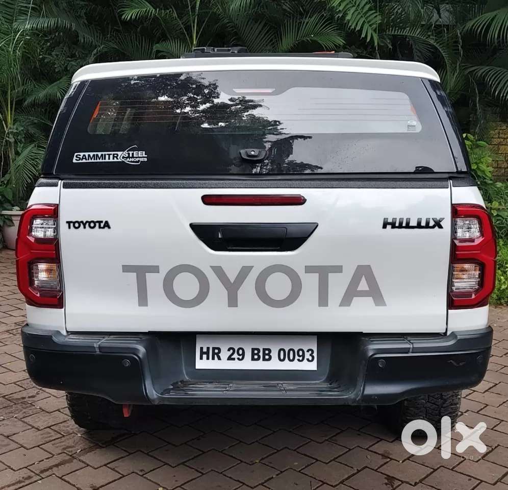 Toyota Hilux 2.8 High 4x4 Mt, 2023, Diesel