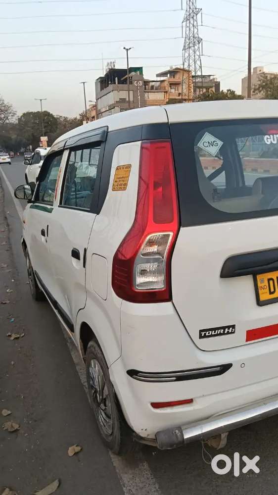 न्यू मॉडल बिकाऊ है अर्जेंट