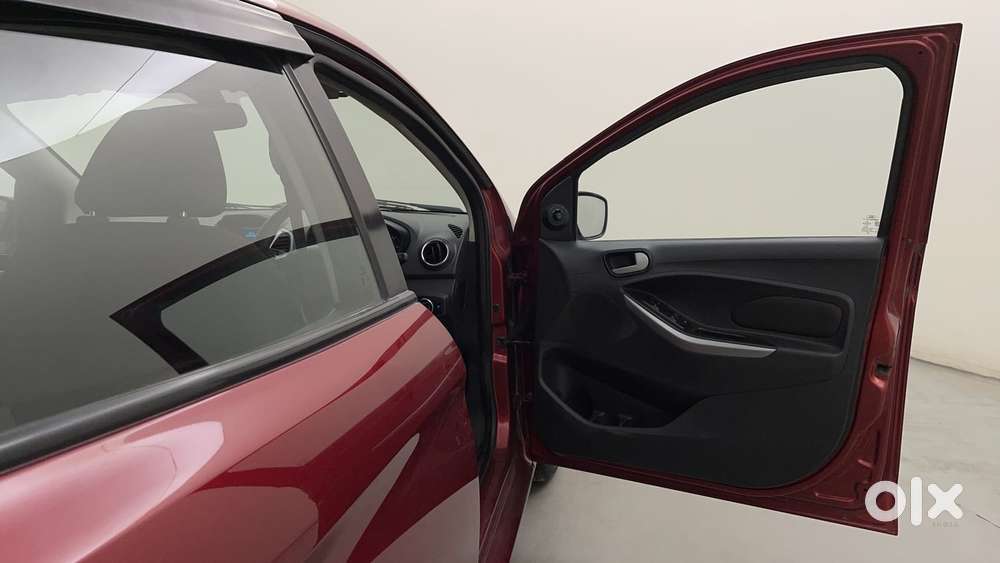 Ford Figo 1.2p Titanium Plus Mt, 2016, Petrol