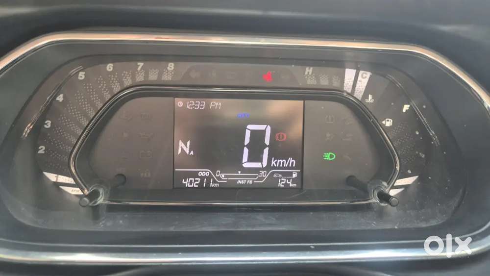 Tata Nexon Petrol + Automatic + Sunroof - Well Maintained&less Driven