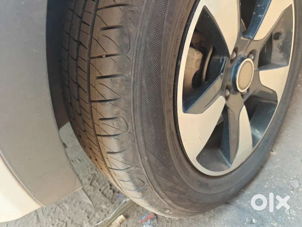 Single Owner Upto Date Showroom Maintenaned