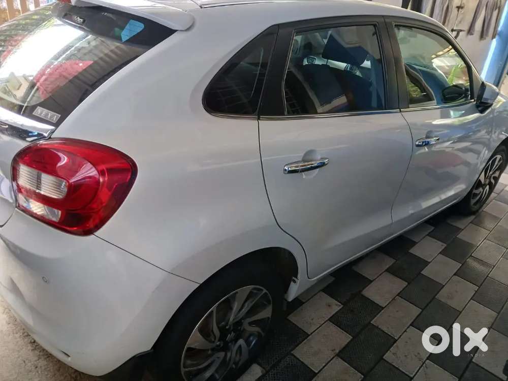 Showroom Condition,good Tyres,good Battery,full Coverage Insurances