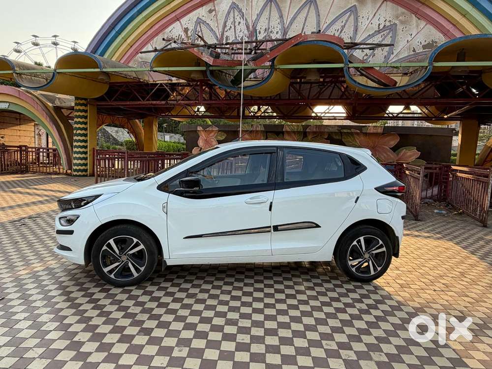 Tata Altroz Xz, 2022, Petrol