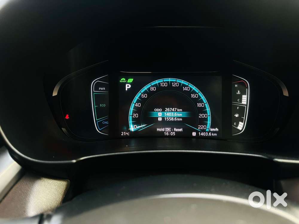 Toyota Urban Cruiser Hyryder 1.5 V Hybrid, 2024, Petrol