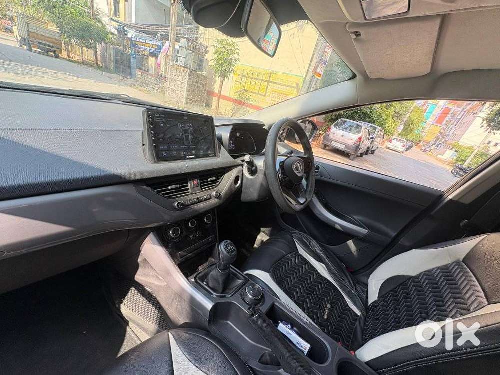 Tata Nexon 1.5 Revotorq Xm (s), 2022, Diesel