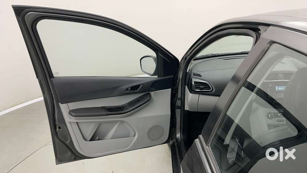Tata Tiago 1.2 Revotron Xt Option, 2022, Petrol
