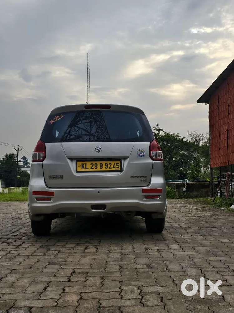 Maruti Ertiga 2015 Petrol Manual, Cng