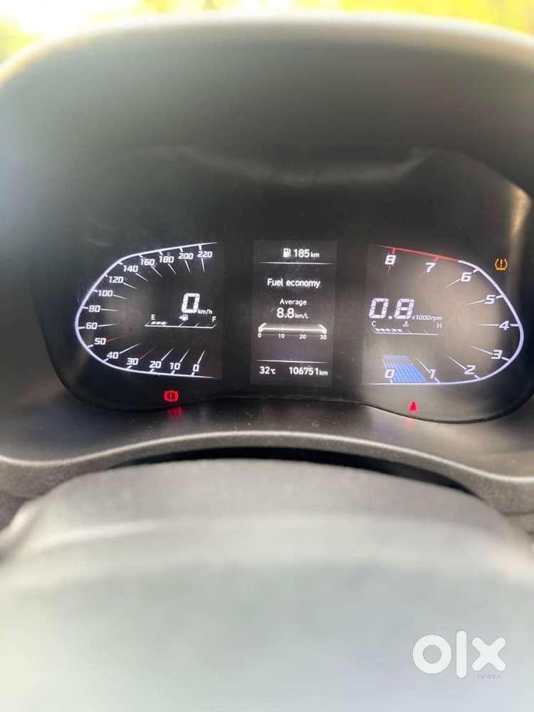 Hyundai Verna Sx (o) 1.5 Vtvt Ivt [2023 - 2026], 2022, Petrol