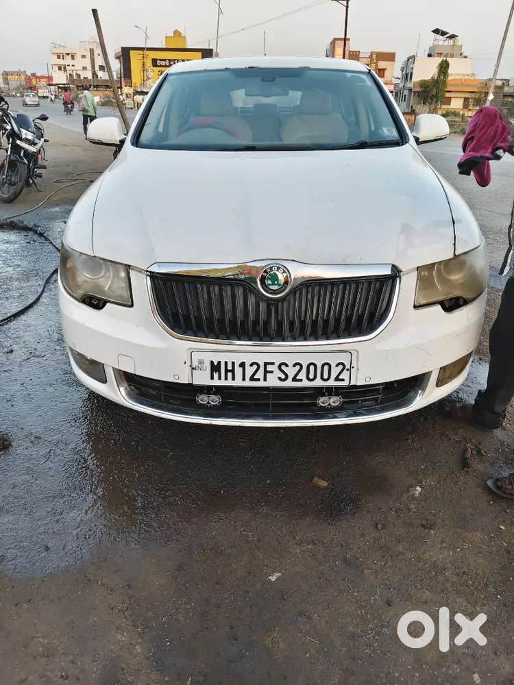 Skoda New Superb 2009 Diesel 100000 Km Driven