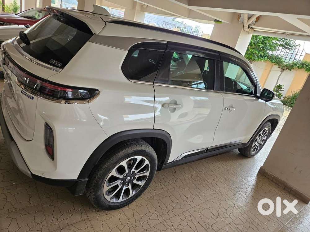 Maruti Suzuki Brezza 2024 Petrol Well Maintained