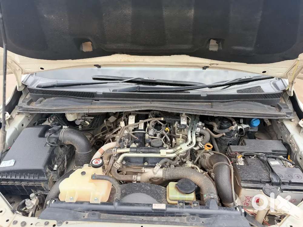 Toyota Innova Crysta 2023