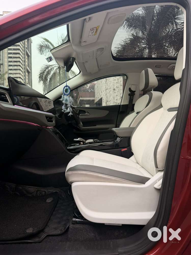 Mahindra Xev 9e Pack Three (top Model), 2025, Electric