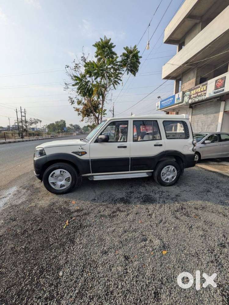 Mahindra Scorpio S4, 2015, Diesel