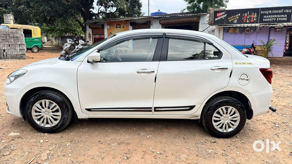 Maruti Suzuki Swift Dzire Vxi Optional, 2020, Petrol