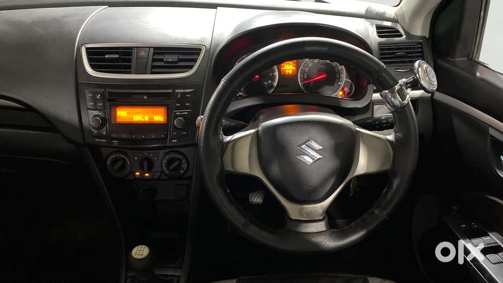 Maruti Suzuki Swift Vxi, 2016, Petrol