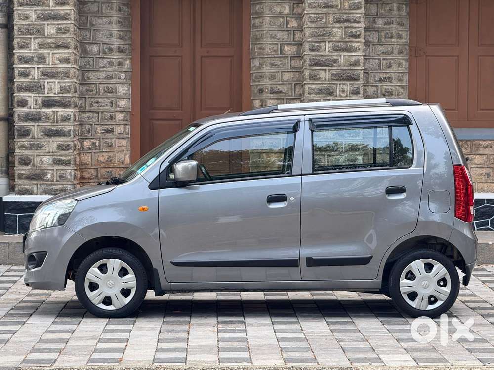 Maruti Suzuki Wagon R Vxi Amt, 2017, Petrol