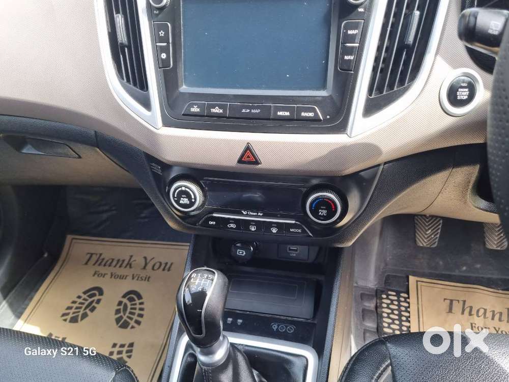 Creta Top Model With Sunroof , Electric Seat , Rear Seat Hand Rest