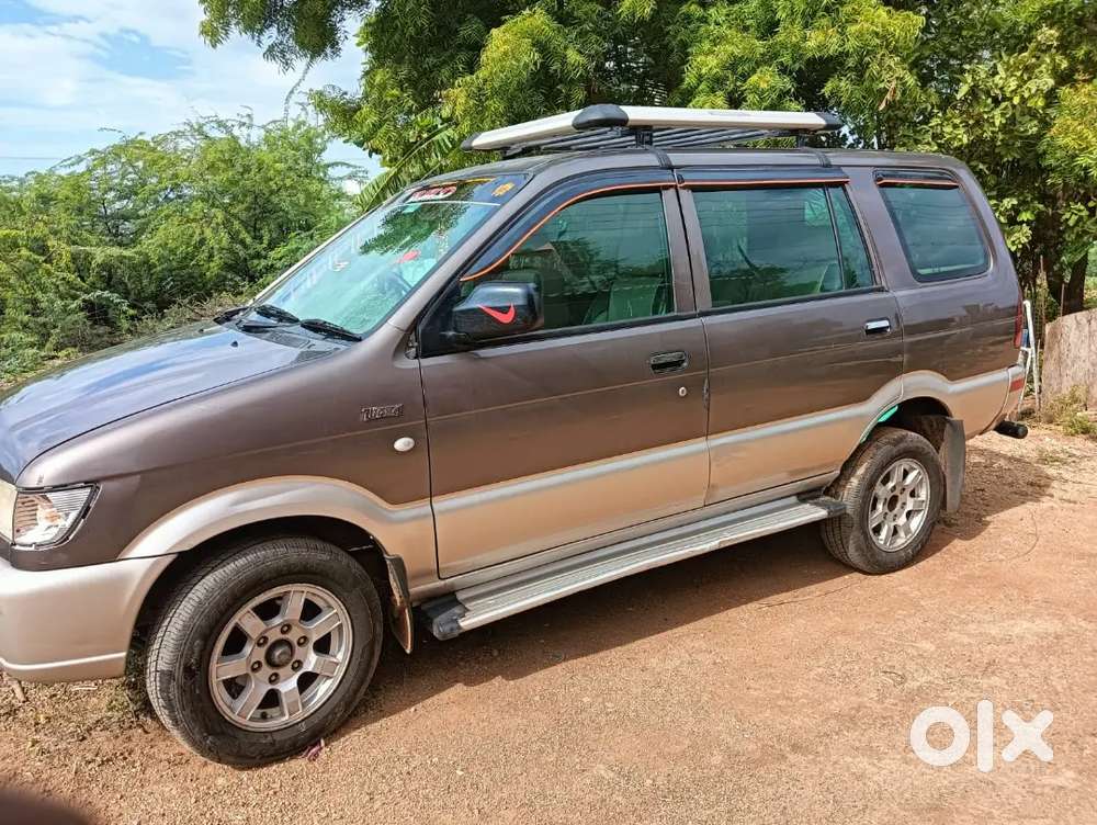 Tavera Car