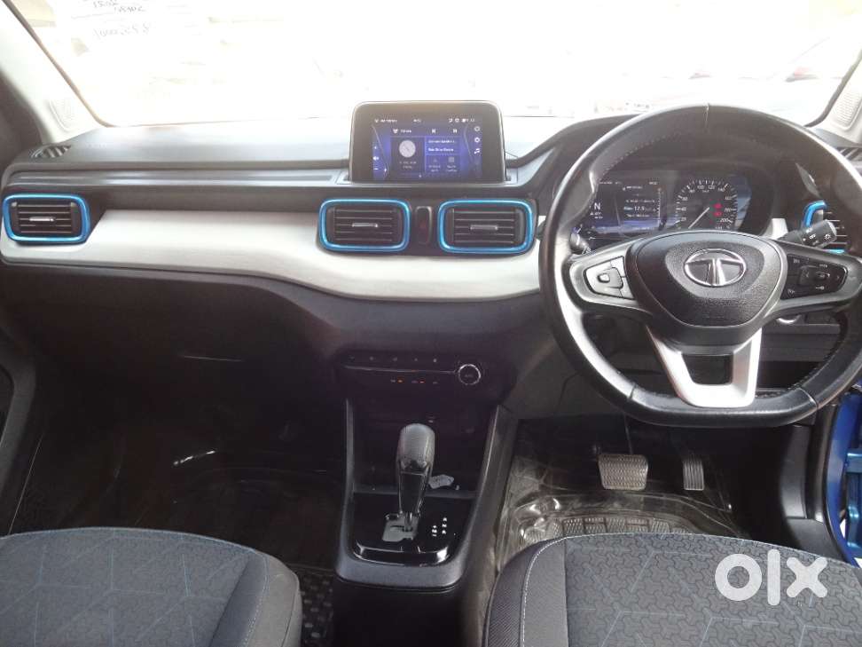 Tata Punch 1.2 Revotron Creative Amt Dual Tone, 2021, Petrol